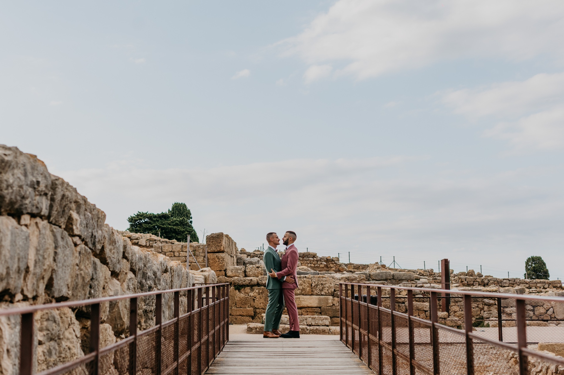 Couple session at the Greek ruins of Empúries